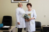 С 50-летием трудовой деятельности поздравили коллеги медицинскую сестру варненской районной больницы Татьяну Кузминичну Потешкину.