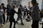 Чтобы в Армии служить - надо очень крепким быть