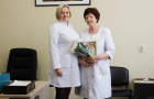 С 50-летием трудовой деятельности поздравили коллеги медицинскую сестру варненской районной больницы Татьяну Кузминичну Потешкину.