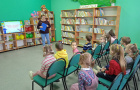 Познавательно - игровая программа. «Светофор – друг пешехода, он стоит у перехода».