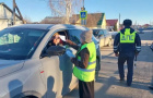 Сотрудники полиции проводят профилактические акции и беседы по безопасности дорожного движения