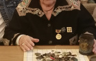 К дню пожилого человека праздничная музейная программа «Тайны и загадки музейный экспонатов и семейных реликвий»