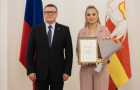 Алексей Текслер вручил награды лучшим работникам строительной отрасли